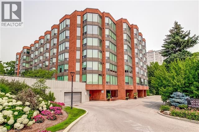 2121 Lakeshore Rd. Unit 501
