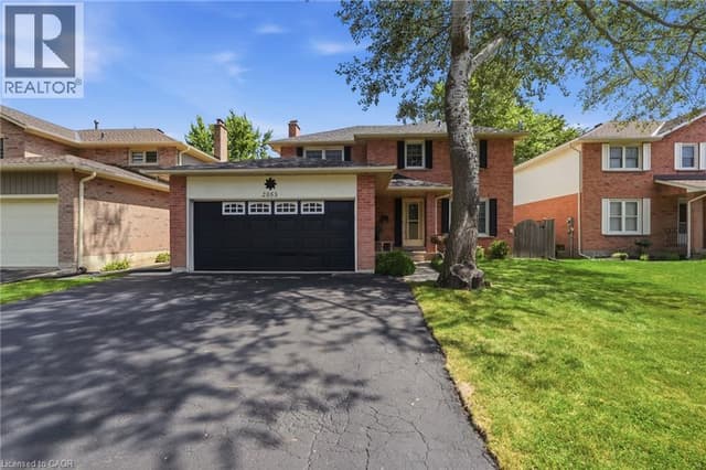 2055 Hunters Wood Dr.