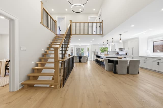 2029 Kempton Park Dr. Mississauga On L5m 2z4