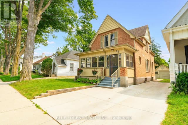95 Tecumseh Ave. E