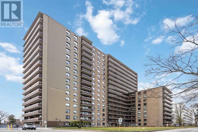 811 - 180 Markham Rd.