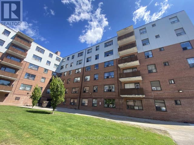102 - 3111 Eglinton Ave. E
